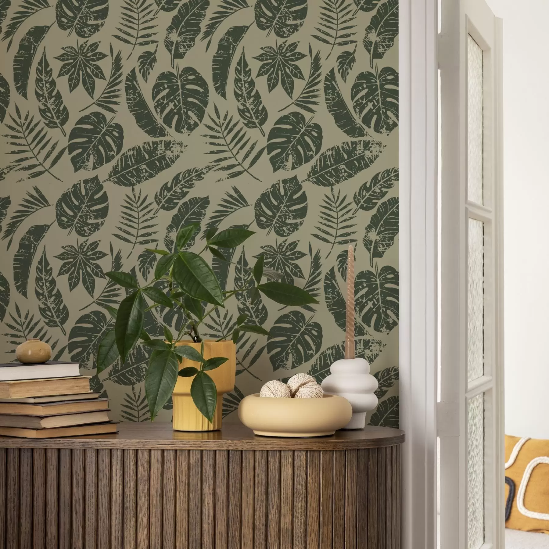 wall murals Тропско лишће у линорезу, зелено на жутој подлози a00274