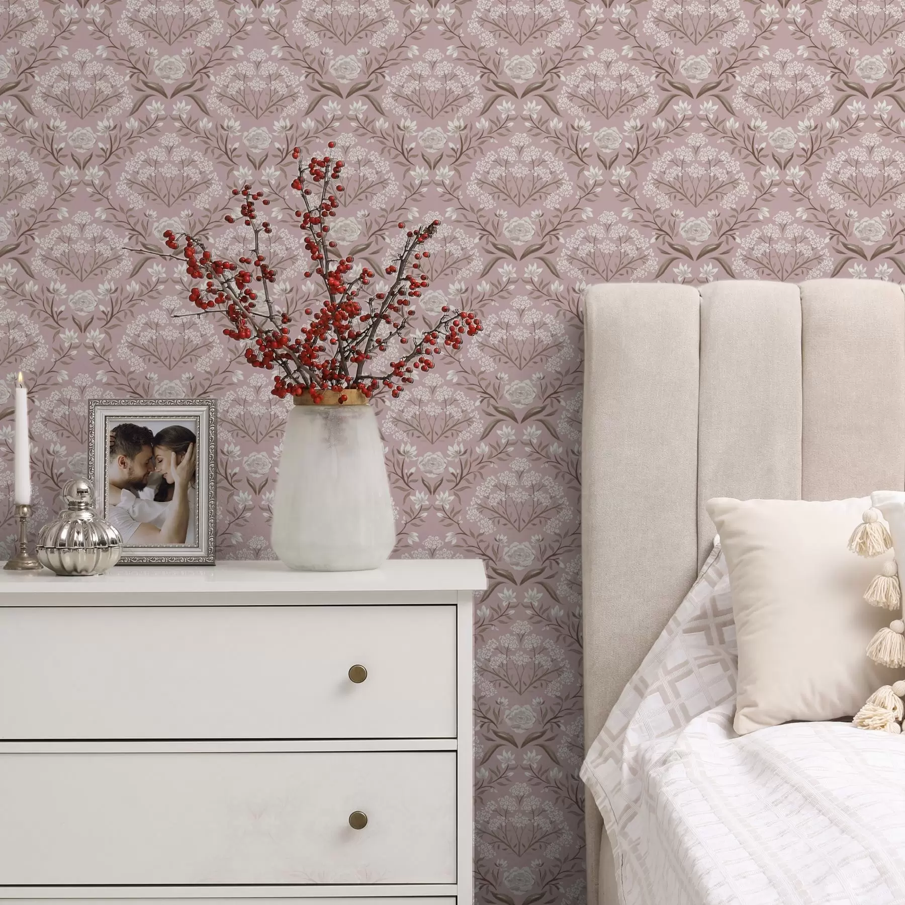 wall murals Ружичасти дамаск: божури, висибабе и чипкасти гроздови a00603