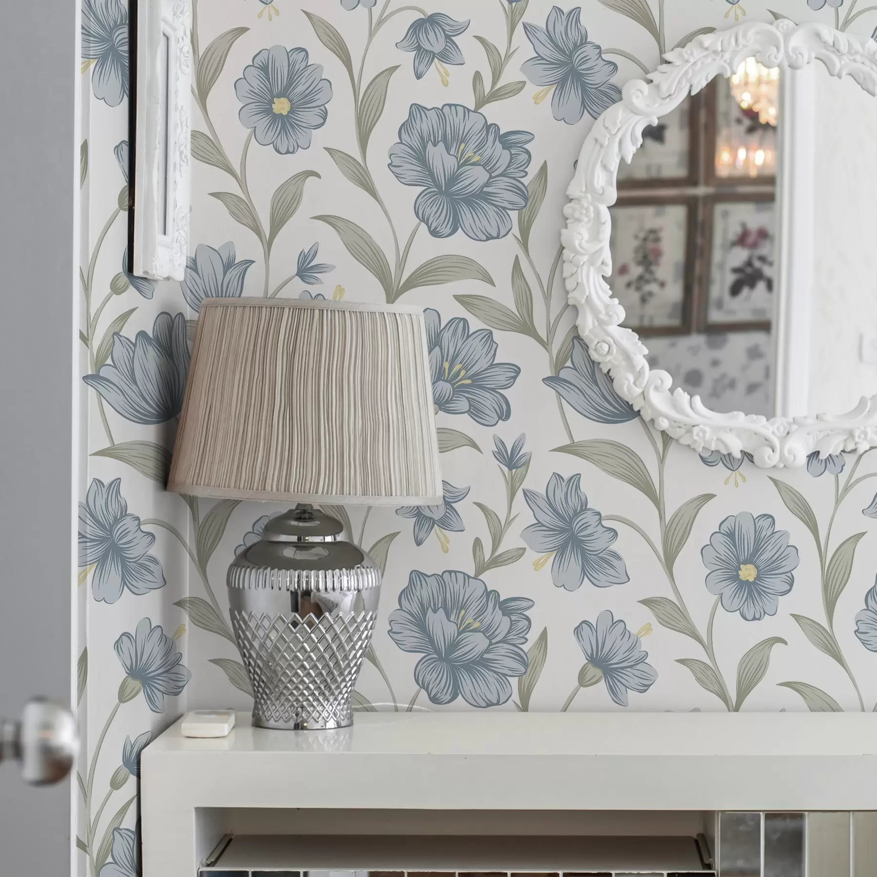wall murals Прашњаво плаво цвеће са листовима маслине на белој боји a00780