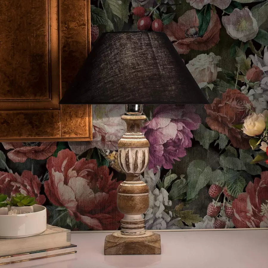 wall murals Тамни драматични божури, бобице и лептир на црној боји a00862