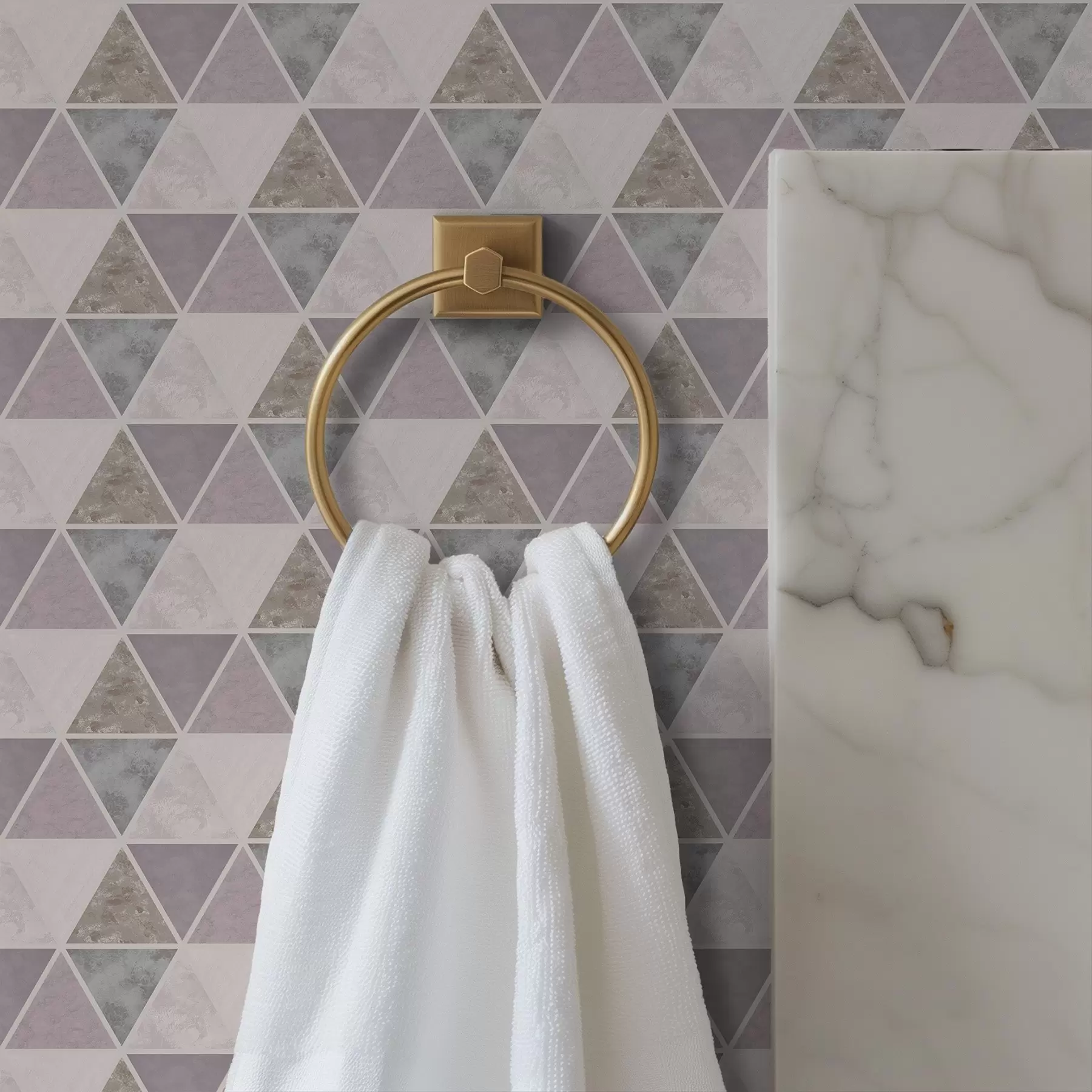 wall murals Троуглови са текстурираним уметцима, мешавина лила-сиве боје a00917
