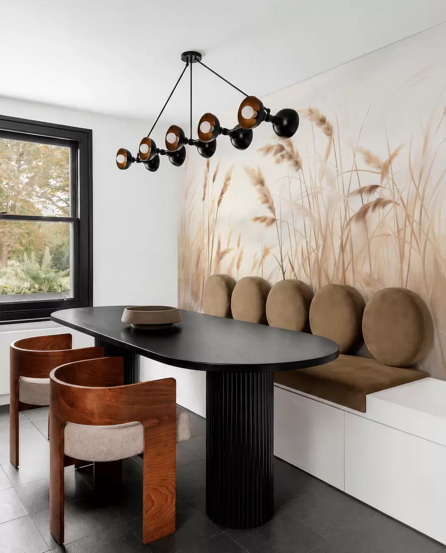 wall murals Висока, текстурирана сува трава са класјевима пшенице на пољу на мекој, бледој позадини w09648