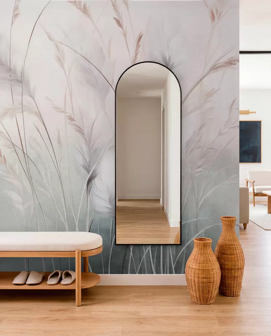 wall murals Висока, перната трава се нежно њише на мекој, пригушеној позадини, нежна природна уметност w09831