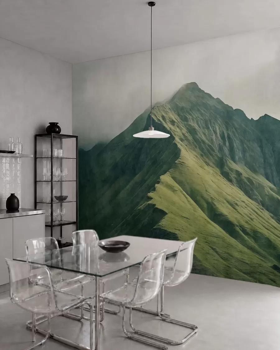 wall murals Планински малахит са зеленим падинама и врхом обавијеним меком маглом w05820